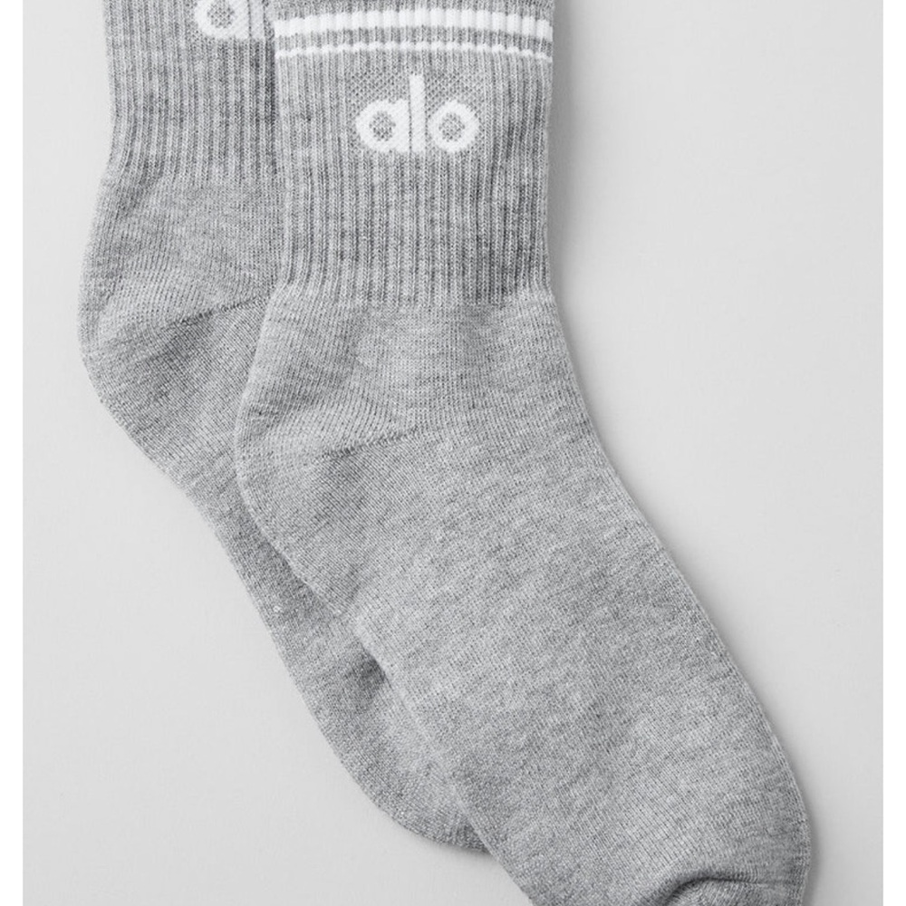 ALO Yoga Athletic Gray Socks